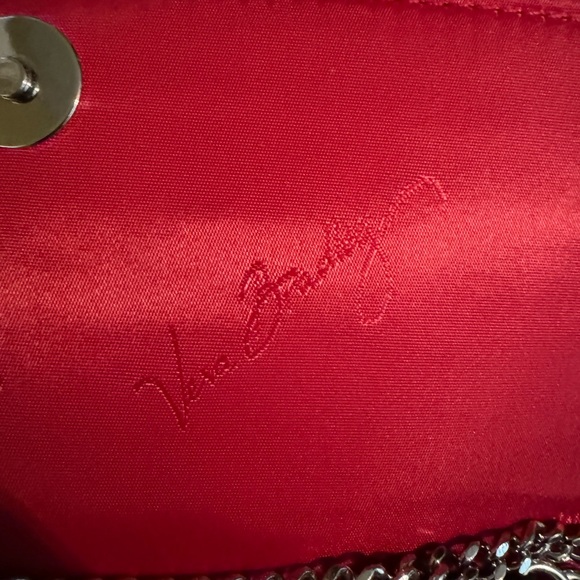 Vera Bradley clutch purse with beautiful red flowers…silver chain strap - Picture 4 of 4